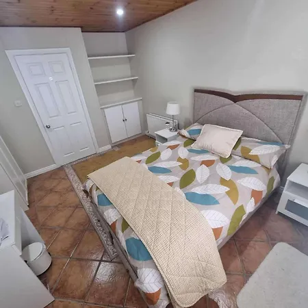 Apartment Oyster Hideaway - 1 Bedroom - Sleeps 2
